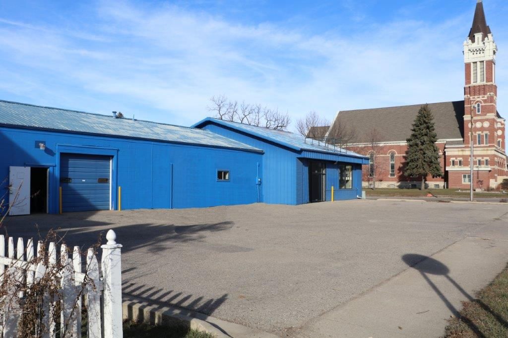 Waseca - Elm Avenue - 405 E.: 405 Elm Ave W, Waseca, MN 56093